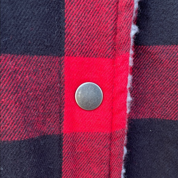 Risen Buffalo Plaid Sherpa Vest - Picture 8 of 12